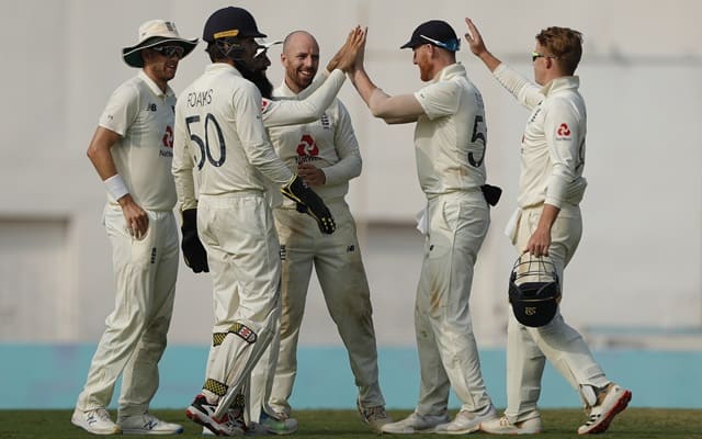 Jack Leach & England players