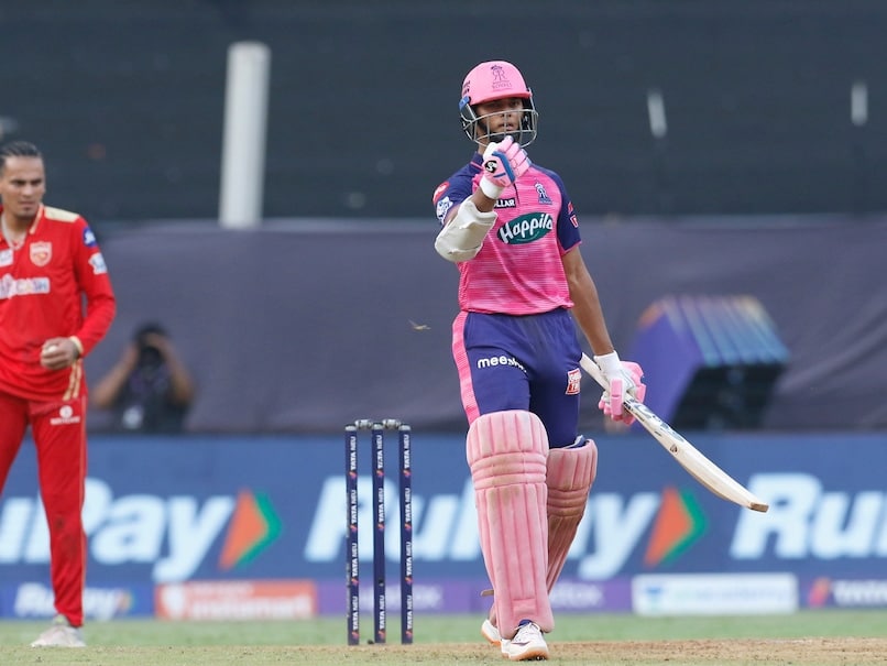 Watch: Yashasvi Jaiswal Hits 5 fours in The First Over Against Khaleel Ahmed in The RR vs DC match